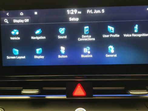 Used 2025 Hyundai Elantra SEL FWD image 25
