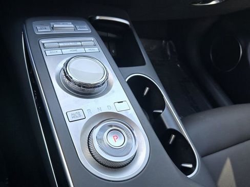 Certified 2023 Genesis GV70 2.5T image 22