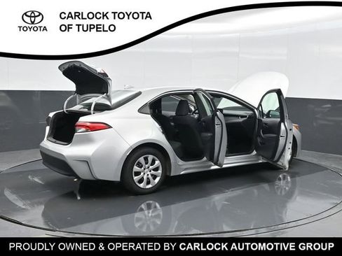 Used 2024 Toyota Corolla LE image 37