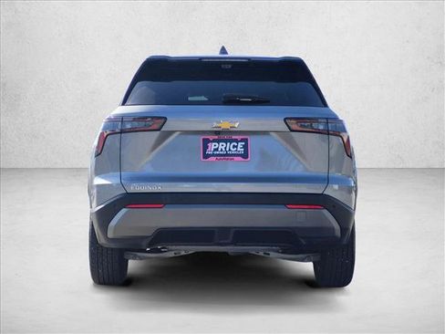 Used 2025 Chevrolet Equinox LT w/ Safety and Technology Package FWD image 7