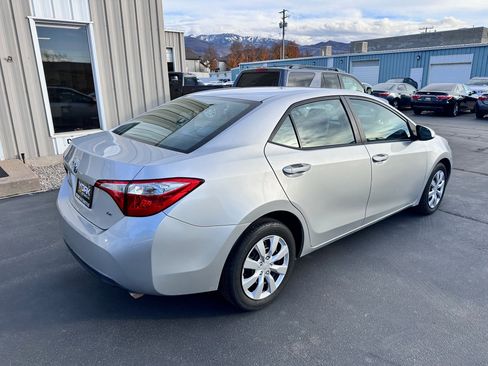 Used 2015 Toyota Corolla LE image 3