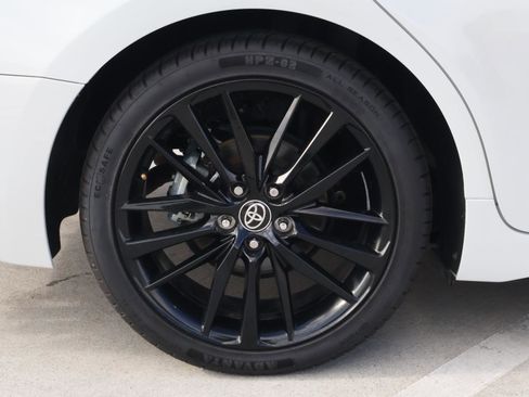 Used 2023 Toyota Camry XSE image 8