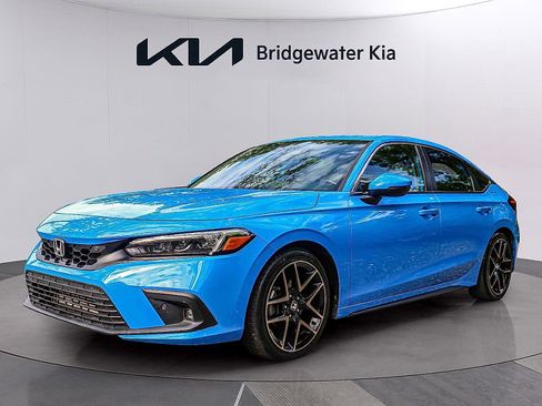 Used 2022 Honda Civic Sport Touring image 3