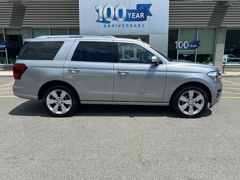 Certified 2023 Ford Expedition Platinum AWD/4WD image 8