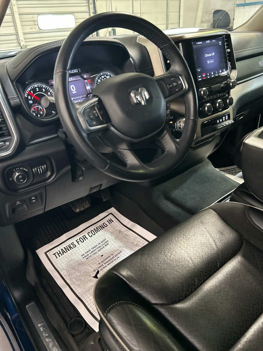 Used 2021 RAM 1500 Laramie AWD/4WD image 9