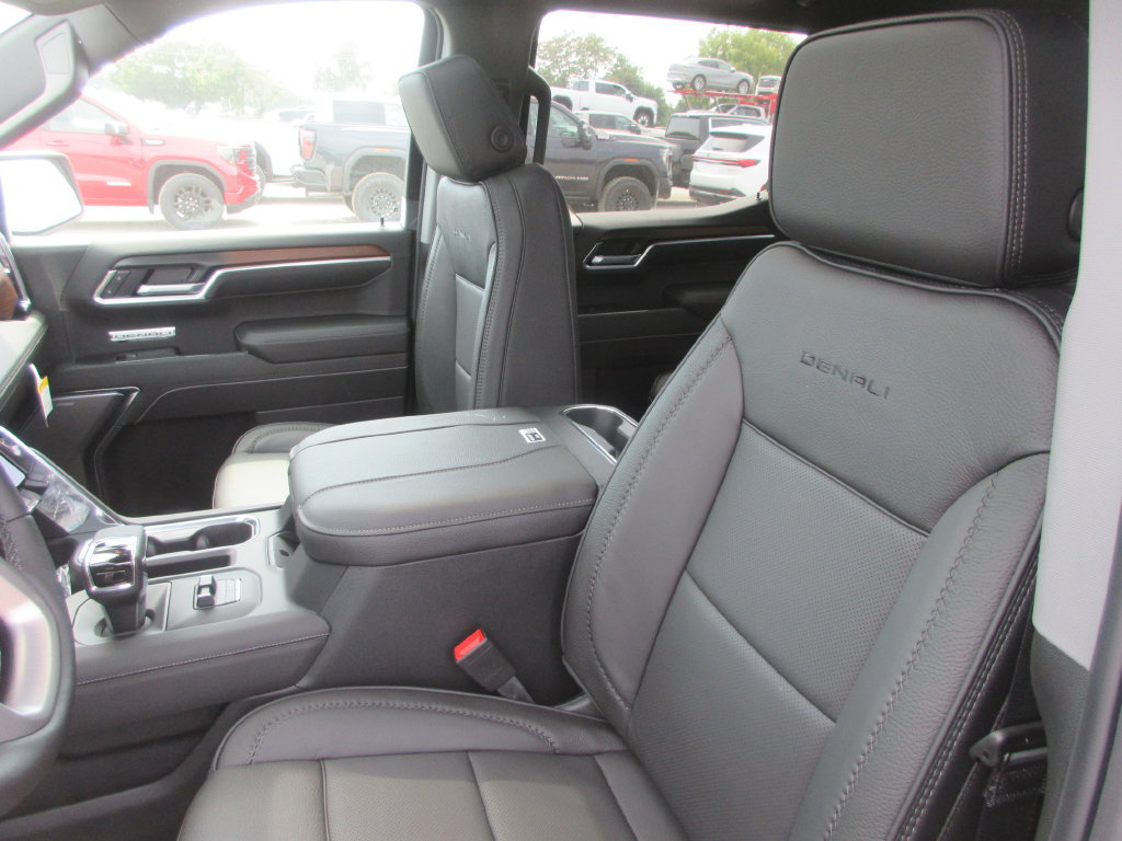 New 2026 GMC Sierra 1500 Denali AWD/4WD image 13