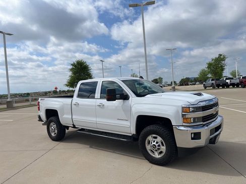 Used 2017 Chevrolet Silverado 2500 LT w/ LT Convenience Package image 7