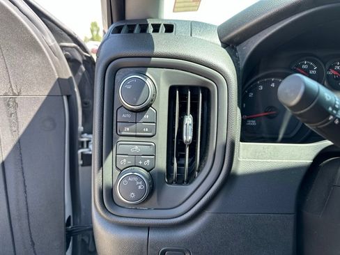 Certified 2021 Chevrolet Silverado 1500 Custom Trail Boss AWD/4WD image 11