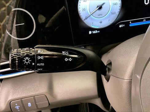 Used 2024 Hyundai Elantra SEL w/ Convenience Package FWD image 30