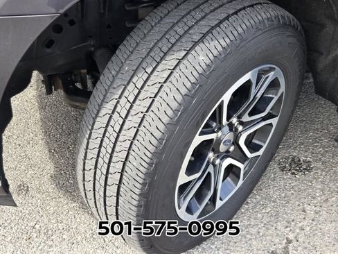 Used 2024 Ford Expedition XLT AWD/4WD image 21