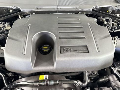 Used 2025 Land Rover Defender 110 X-Dynamic SE image 26