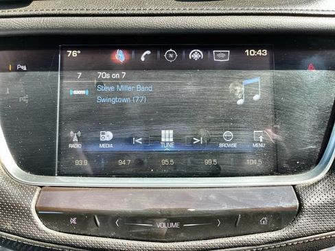 Used 2017 Cadillac XT5 Luxury w/ Driver Awareness Package AWD/4WD image 13