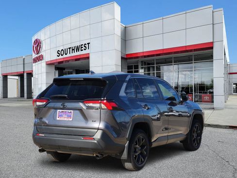 Used 2024 Toyota RAV4 LE image 5