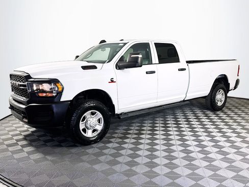 Used 2023 RAM 3500 Tradesman image 4