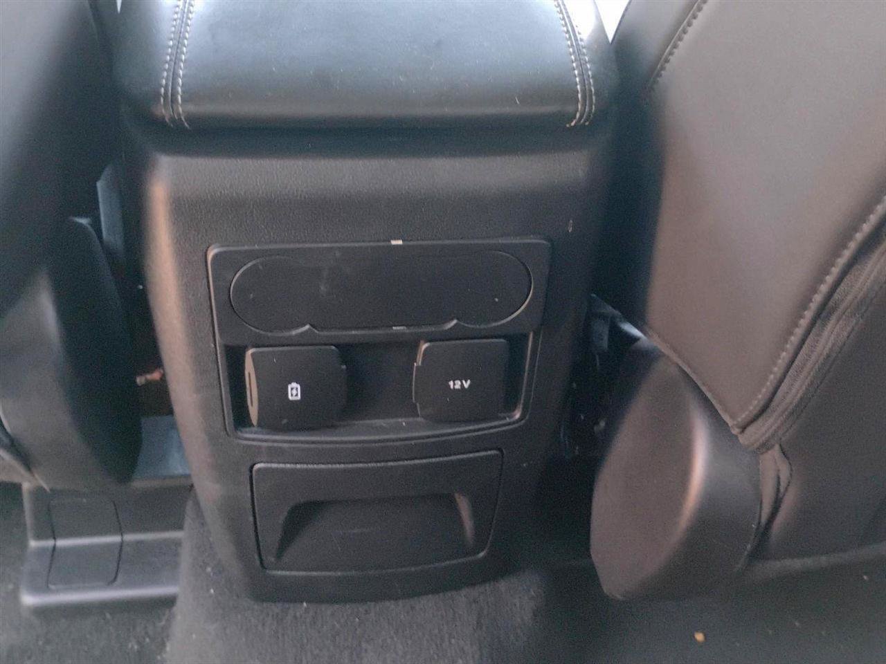Used 2024 Ford Explorer XLT w/ Equipment Group 202A RWD image 16