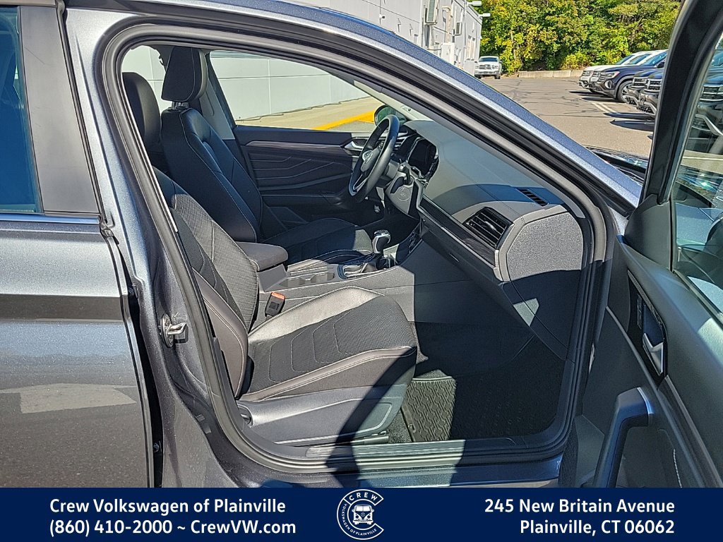 Certified 2024 Volkswagen Jetta SEL FWD image 17