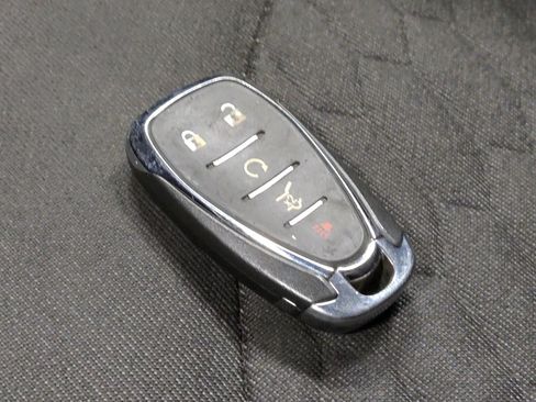 Used 2018 Chevrolet Equinox LT image 32