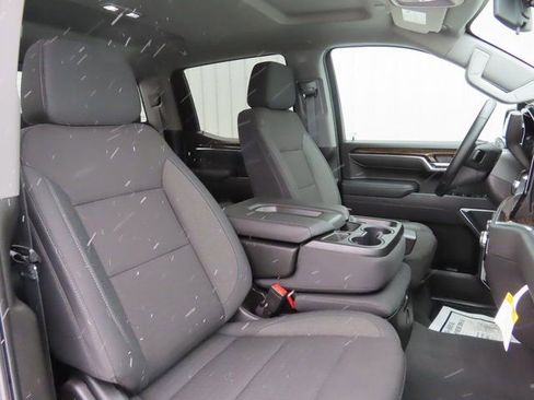 New 2026 GMC Sierra 1500 SLE w/ X31 Off-Road Package image 26