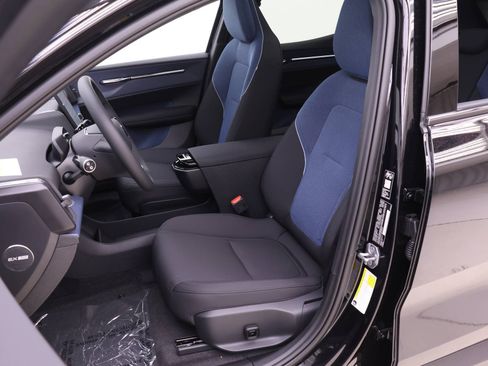 New 2026 Volvo EX30 Plus image 7