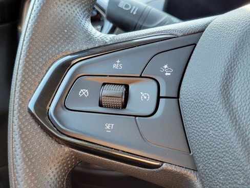 Used 2025 Chevrolet TrailBlazer LT AWD/4WD image 14