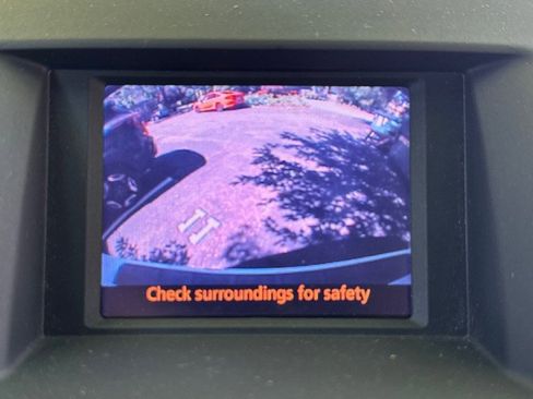 Used 2012 Toyota Highlander 4WD w/ Tech Pkg image 22