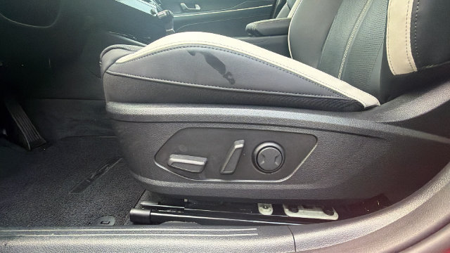 Used 2025 Kia K5 GT-Line AWD/4WD image 19