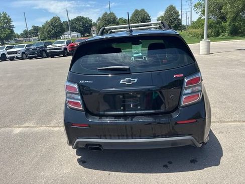 Used 2019 Chevrolet Sonic Premier FWD image 10