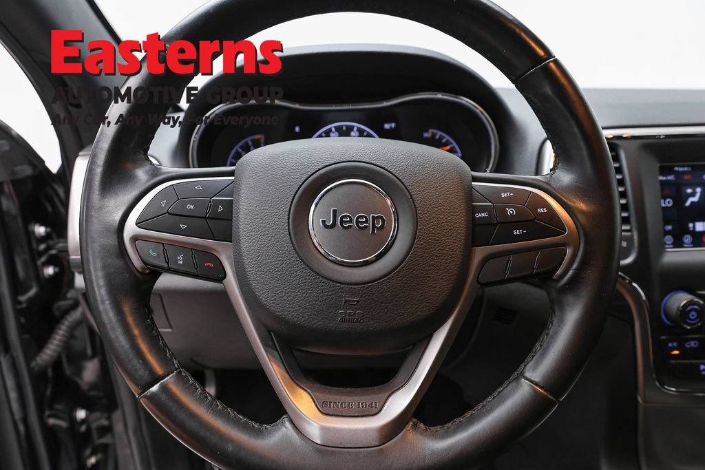 Used 2021 Jeep Grand Cherokee Laredo AWD/4WD image 12