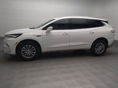 Used 2023 Buick Enclave Essence w/ Sound and Sites Package FWD image 2