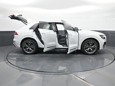 Used 2023 Audi Q8 Premium Plus AWD/4WD image 33