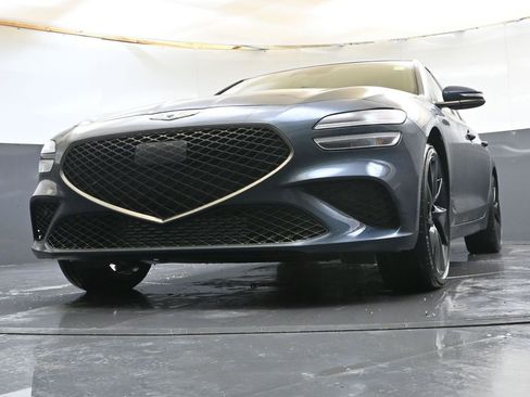 Used 2023 Genesis G70 3.3T w/ Sport Advanced Package image 39