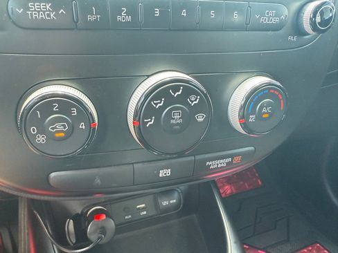 Used 2016 Kia Soul image 14