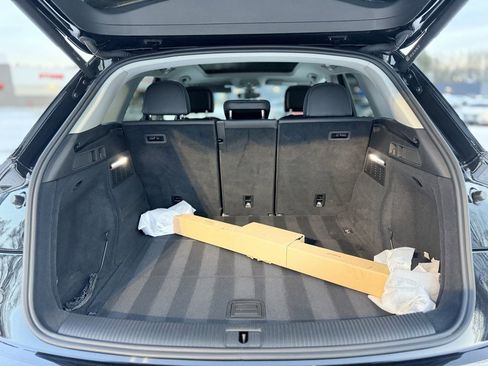 Used 2023 Audi Q5 2.0T Premium w/ Convenience Package image 6