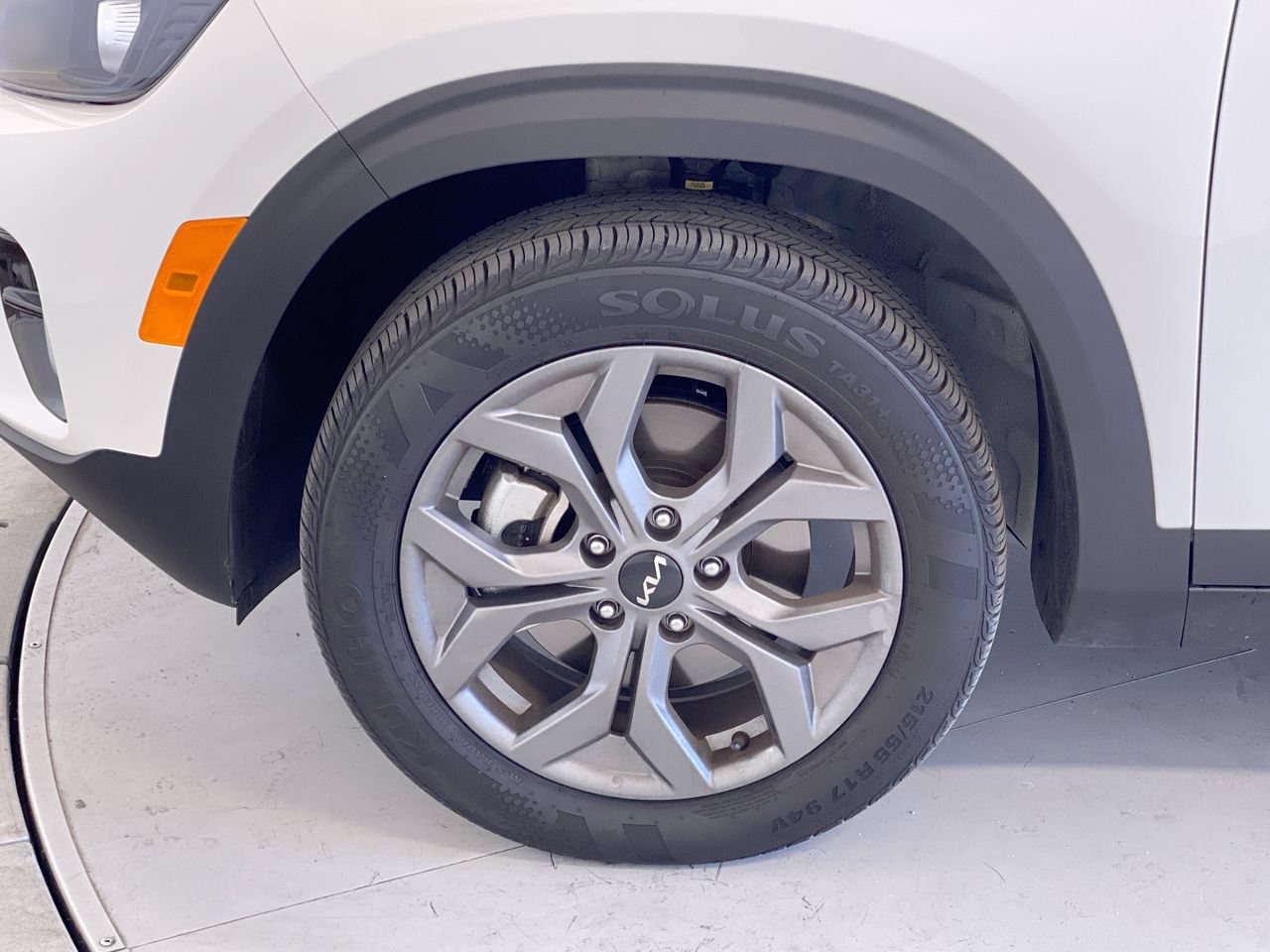Certified 2026 Kia Seltos LX AWD/4WD image 12