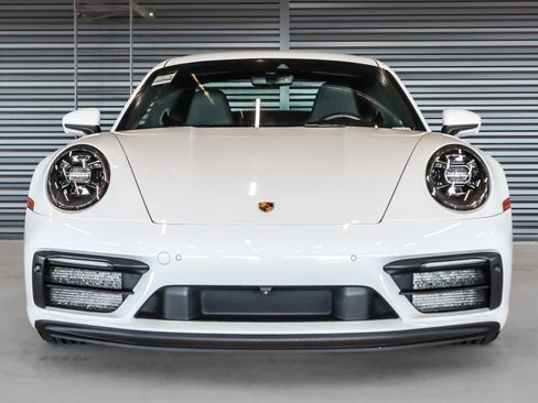 Used 2024 Porsche 911 Carrera GTS image 8