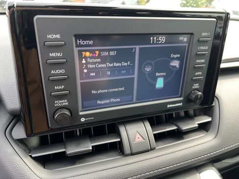 Used 2022 Toyota RAV4 XLE image 7