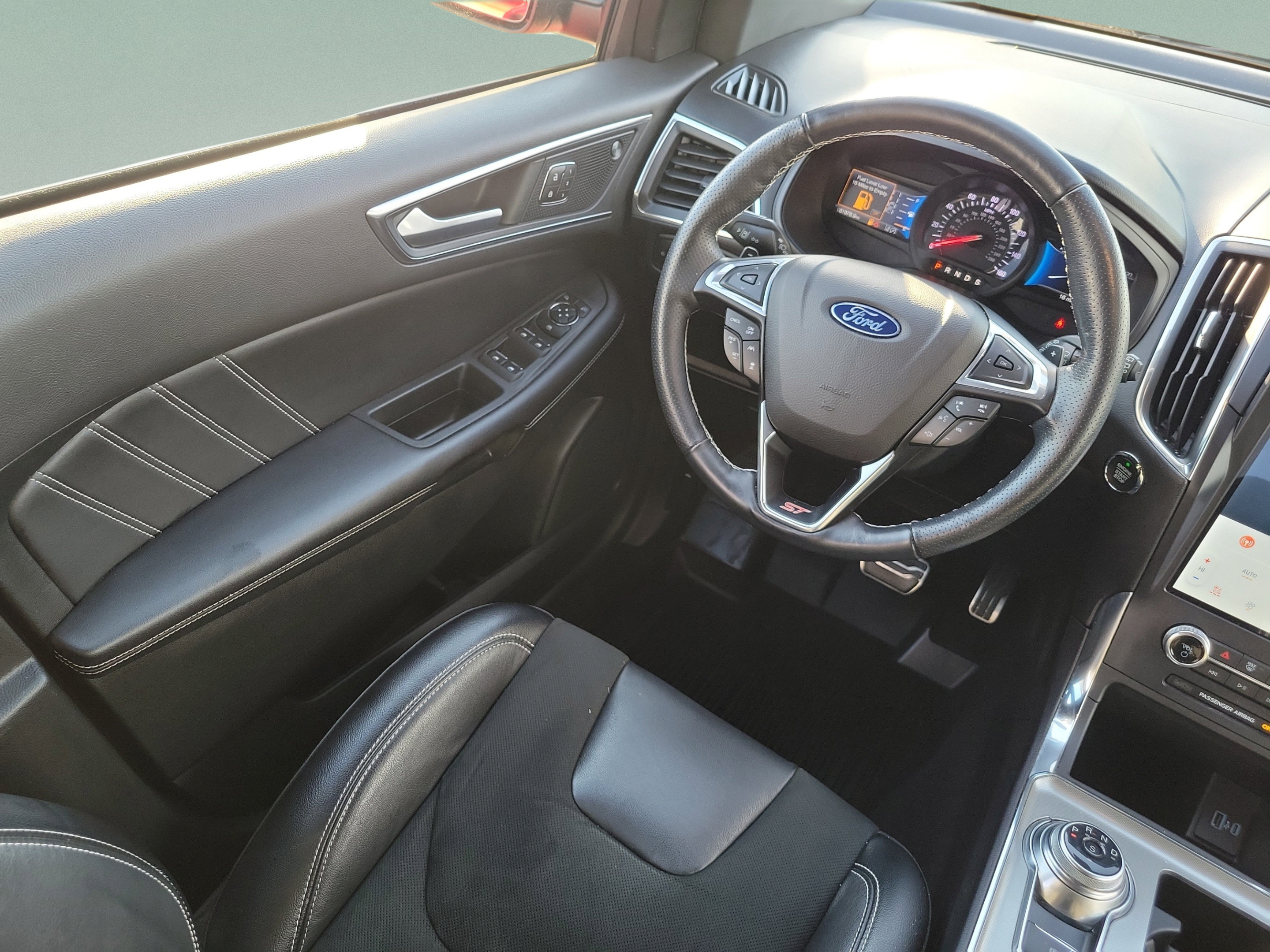 Used 2022 Ford Edge ST w/ Equipment Group 401A AWD/4WD image 14