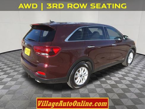 Used 2019 Kia Sorento LX image 4