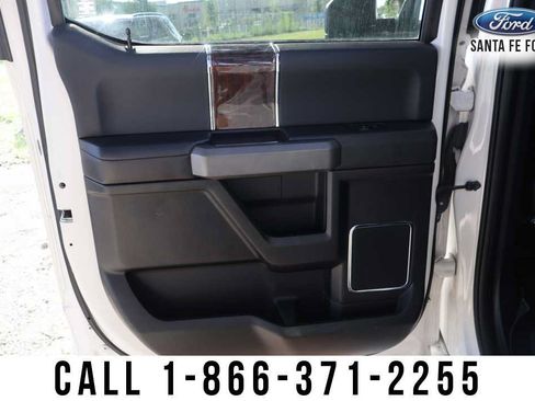 Used 2017 Ford F150 Platinum w/ Technology Package AWD/4WD image 21