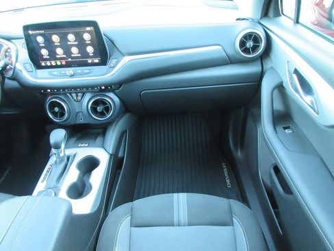 Certified 2023 Chevrolet Blazer LT w/ Convenience Package FWD image 16