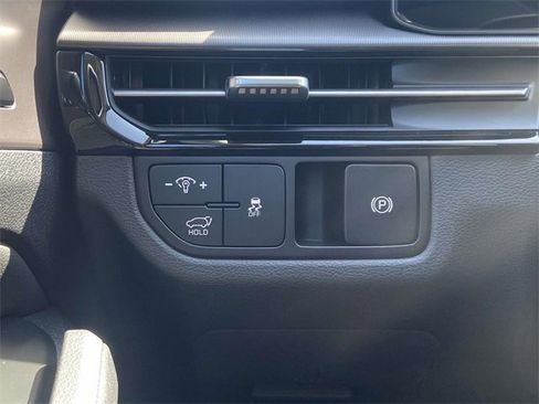 New 2026 Kia Sportage SX image 18