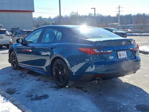 Certified 2025 Toyota Camry SE image 4