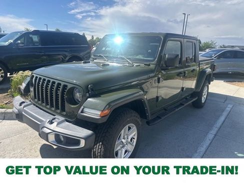 Used 2022 Jeep Gladiator Sport AWD/4WD image 1