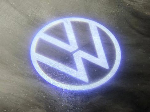 Used 2022 Volkswagen Atlas Cross Sport SE w/ Panoramic Sunroof Package image 18