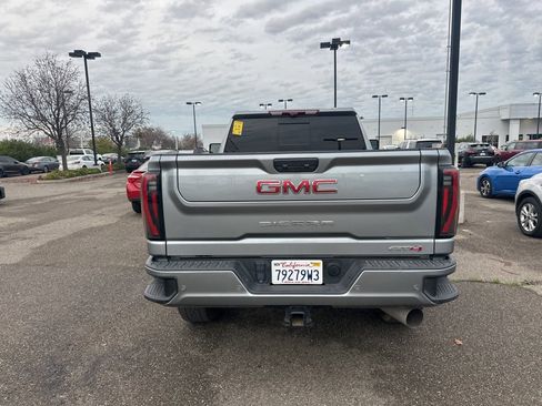 Used 2024 GMC Sierra 2500 AT4 w/ AT4 Premium Plus Package image 5