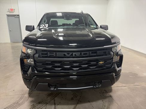 Used 2023 Chevrolet Silverado 1500 Custom image 37