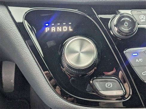 New 2026 Chrysler Pacifica Select image 22