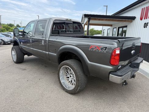 Used 2016 Ford F250 XLT w/ XLT Premium Package AWD/4WD image 11