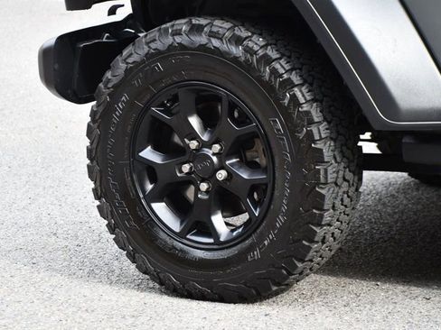 Used 2020 Jeep Wrangler Unlimited Sport image 19