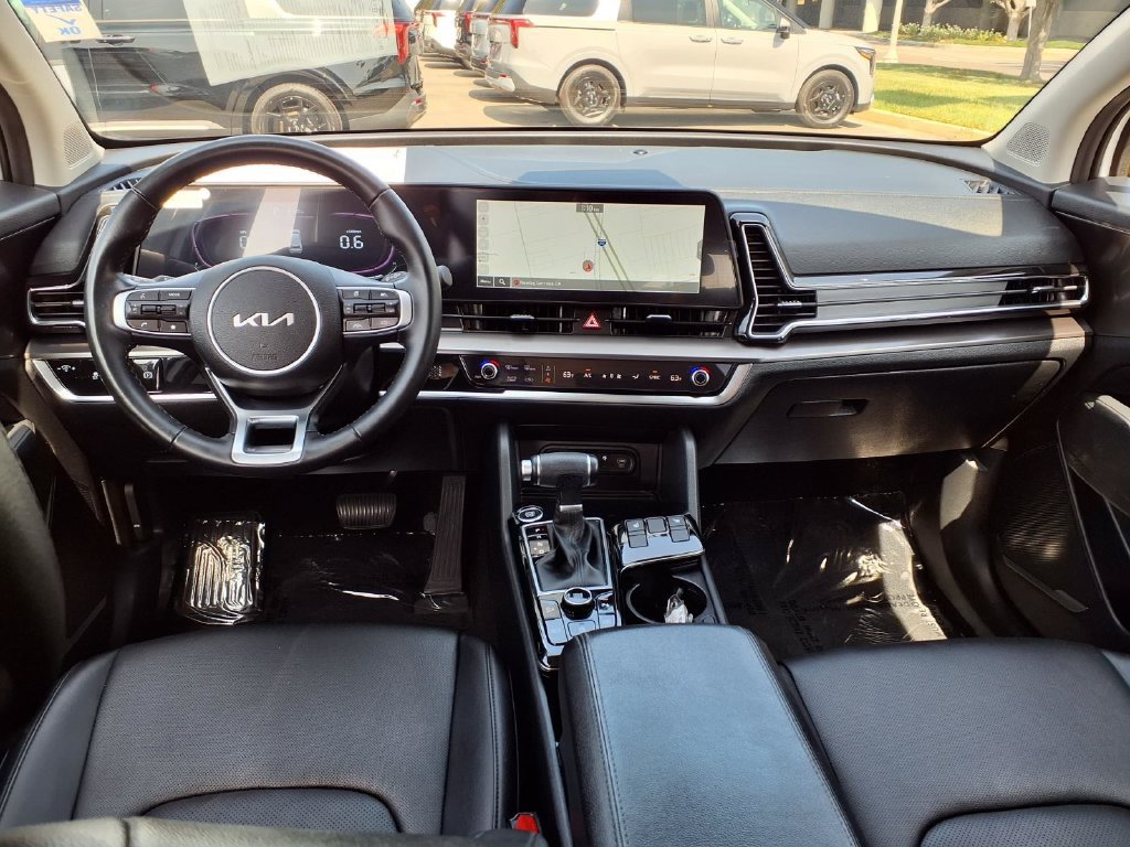 Certified 2025 Kia Sportage EX FWD image 13